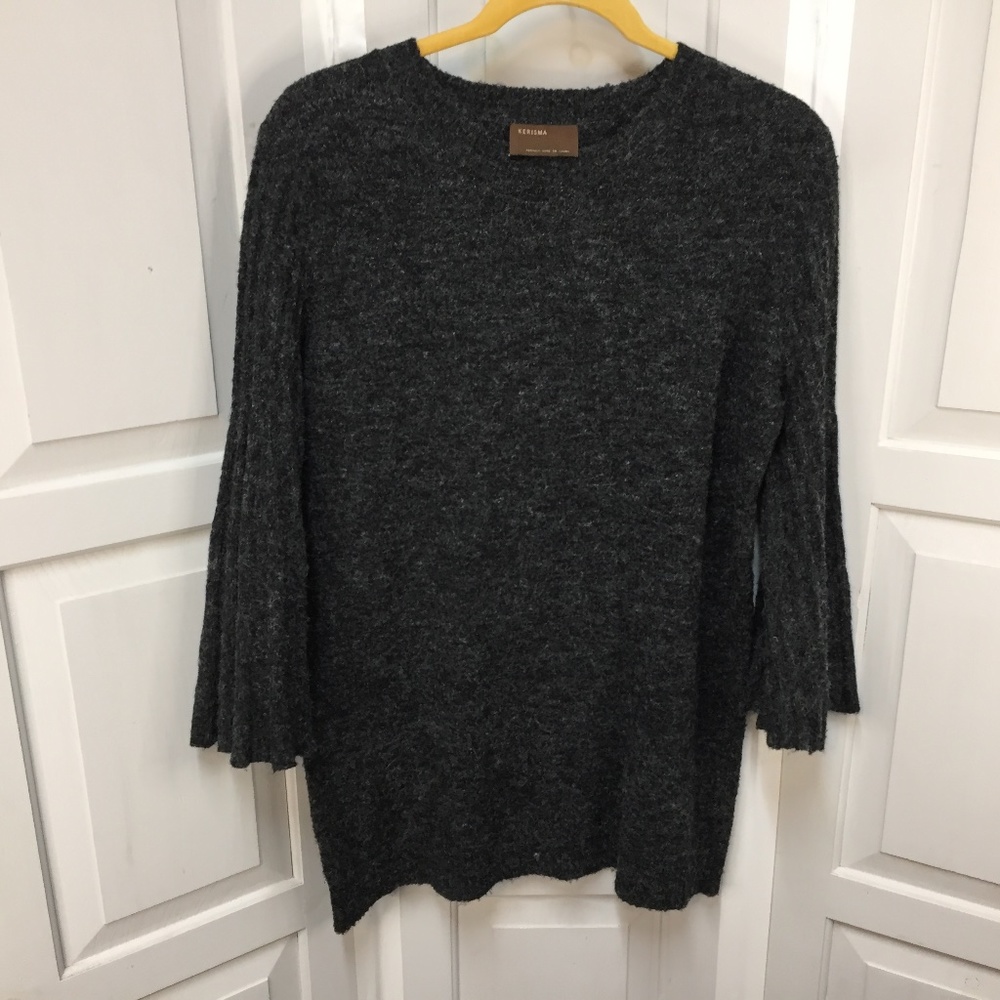 Kerisma Gray Pullover Sweater w Bell Sleeve Cuffs M/L